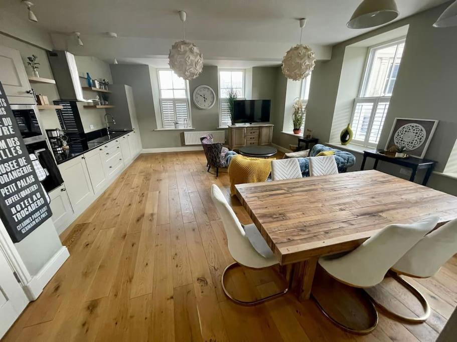 Luxurious 2 Bedroom Apartment In Central Berwick ภายนอก รูปภาพ