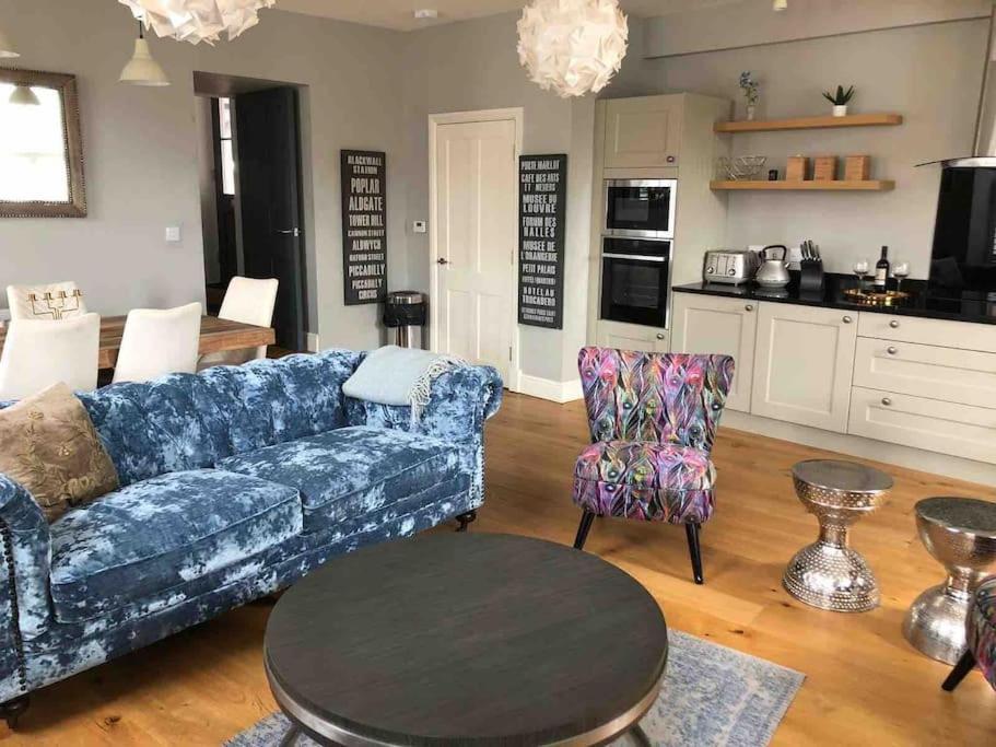 Luxurious 2 Bedroom Apartment In Central Berwick ภายนอก รูปภาพ